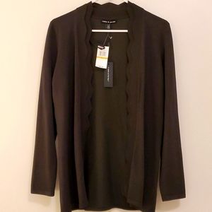 NWT Cable & Gauge Sweater